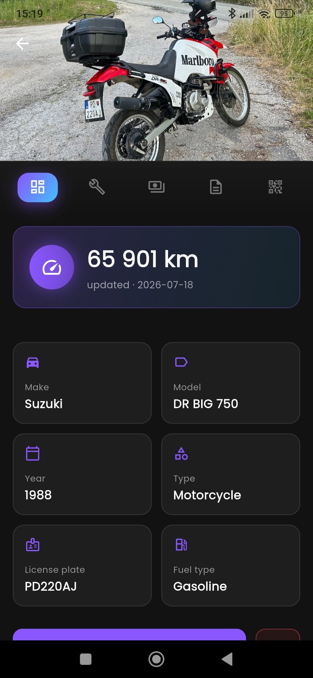 TYVAQ app — Vehicle Details screen